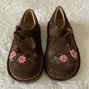 Stride Rites Toddler Size 7 Brown Suede Shoes